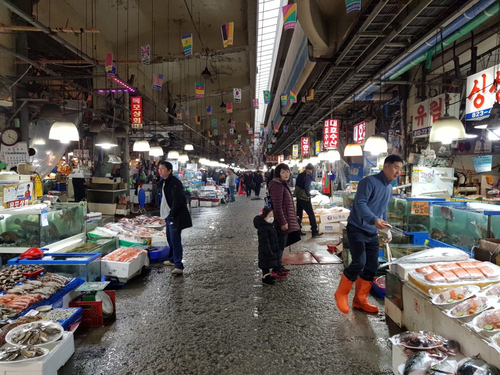 Noryangjin Fish market in Seoul, South Korea