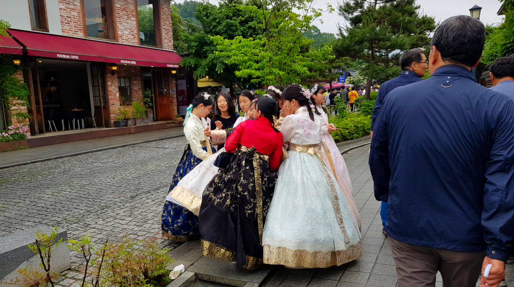 Girls wearing Korean Traditional Clothes in Jeonju, South Korea