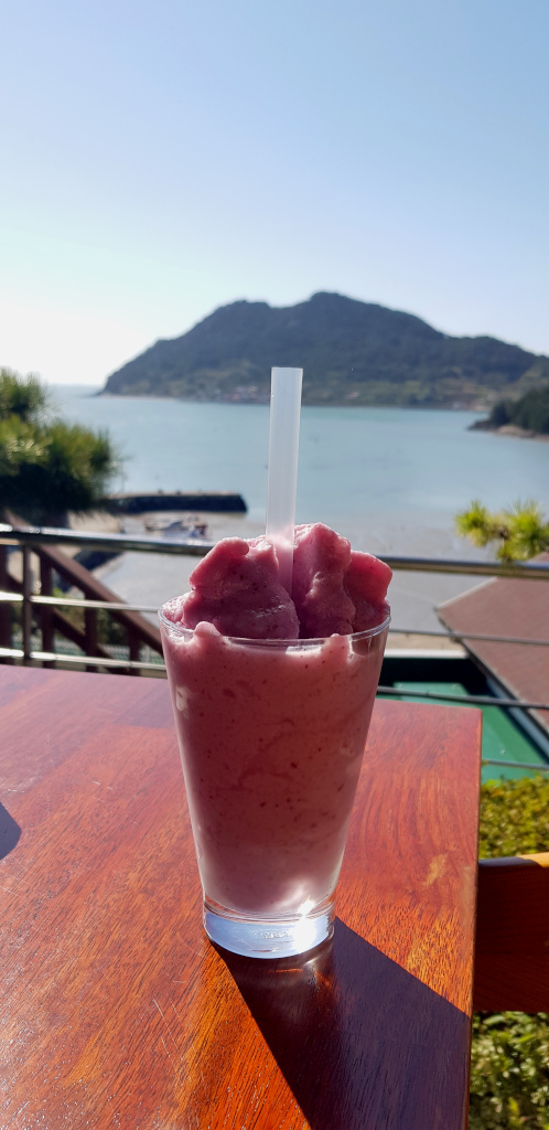 Drink at a cafe on Naenarodo in South Korea