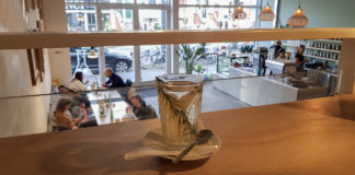 Drinking tea in the Netherlands: herbal and spices tea
